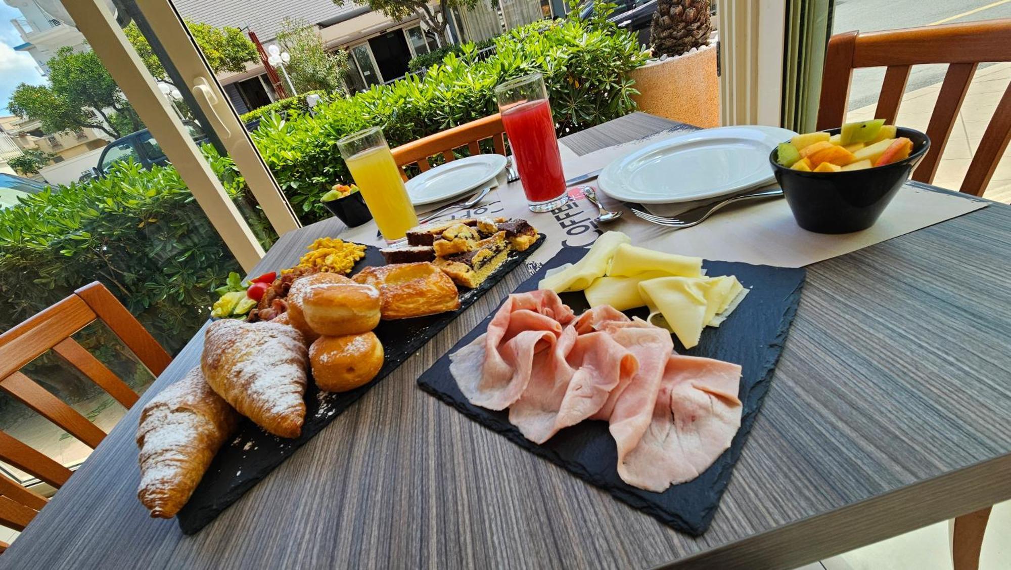 Hotel San Marino Riccione Buitenkant foto